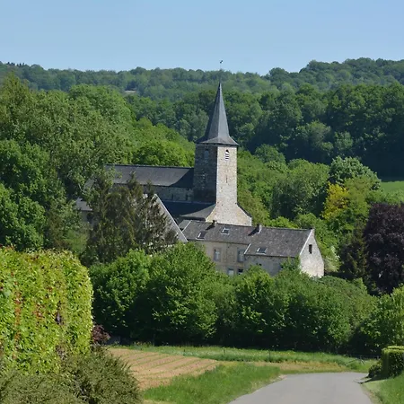 別荘 In With Forest